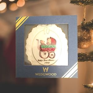 WEDGWOOD VINTAGE 1998 BABY'S FIRST CHRISTMAS ORNAMENT